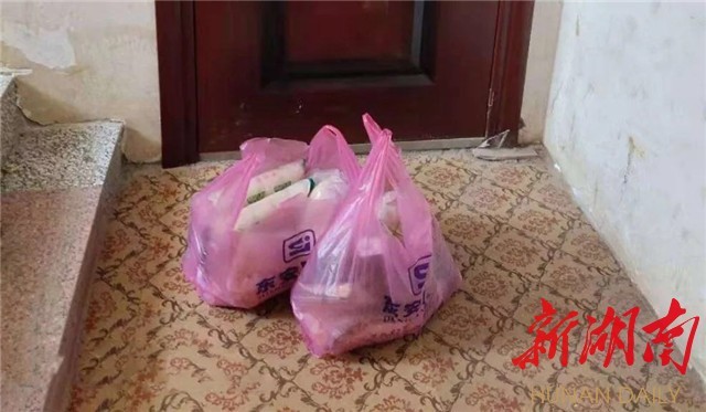 东安：这位“格格”暖化了湖北返乡居民的心