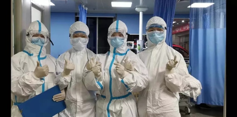 那位在电话里崩溃咆哮的医生到底经历了什么？