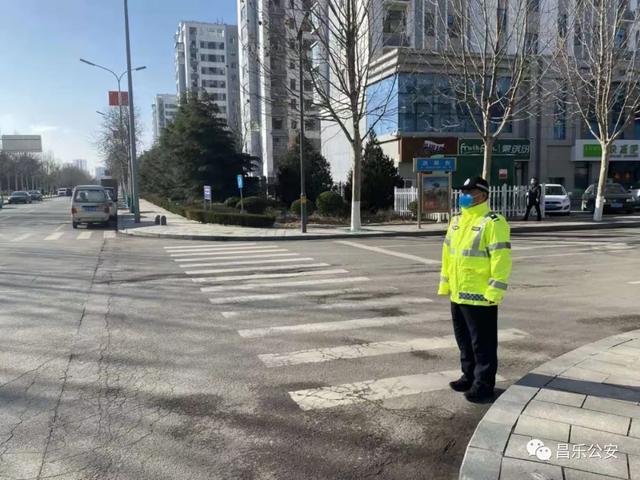 抗击疫情医护夫妻,抗击疫情夫妻档并肩奋战在一线