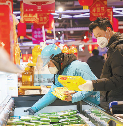 同舟共济战疫情爱心举动暖人心,同舟共济抗击疫情新闻采访