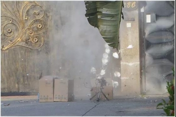 中国领事馆门前可疑包裹,领事馆发现可疑箱子