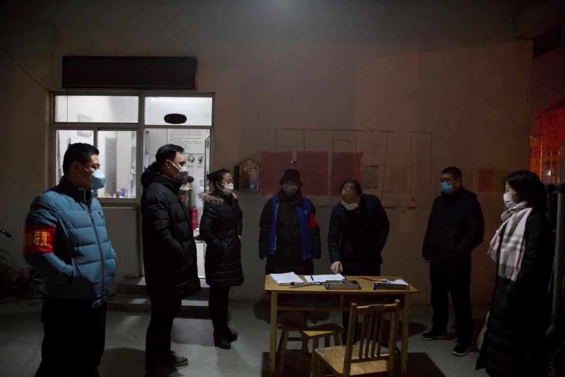 与时间赛跑连续奋战,与时间赛跑的逆行者