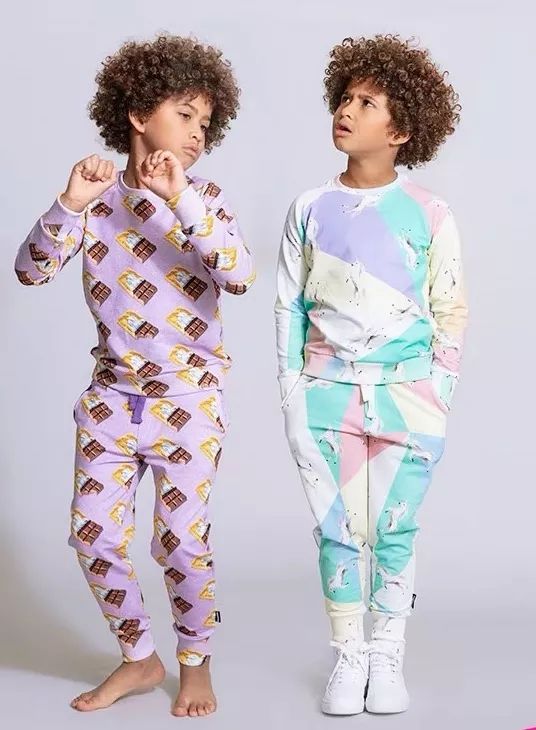 低头看看自己,低头看看