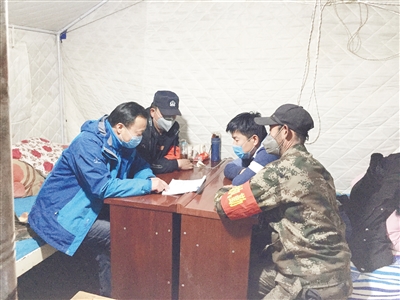 乡村疫情防控一线的人,农村疫情防控一线视频