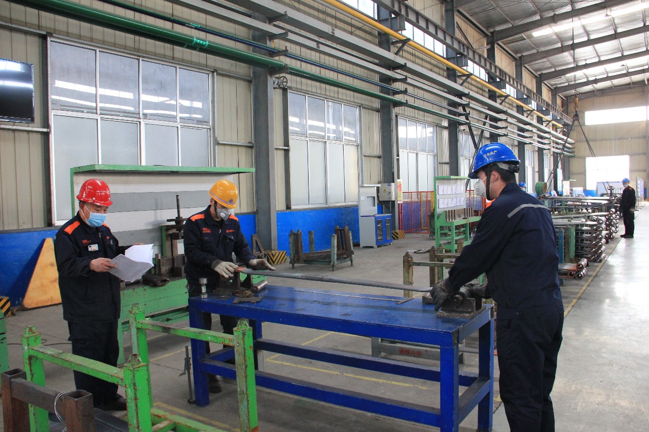 新春走基层走进工地现场,新春走基层新闻