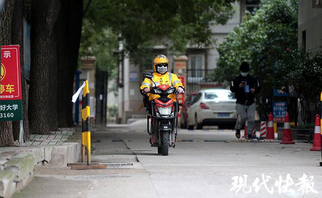 辛苦在前线的人员,辛苦在外的工作人员们