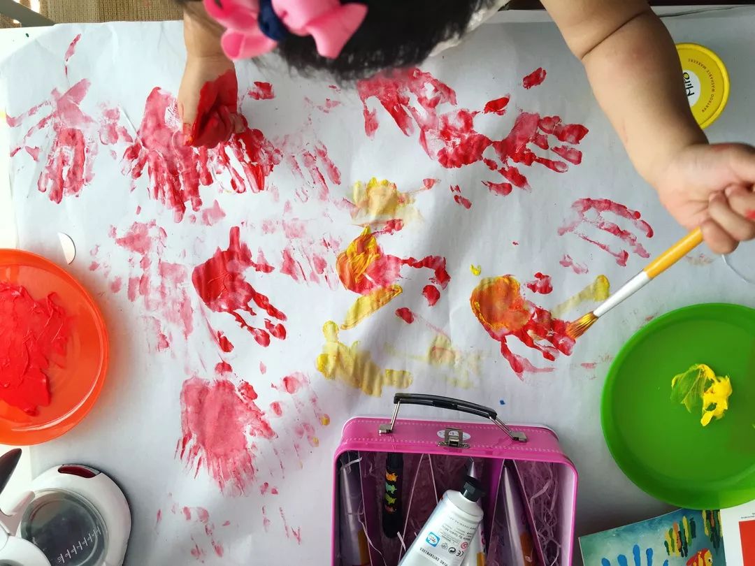 不用花钱就能玩的儿童游戏,十个小朋友玩游戏