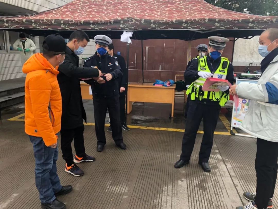 只有打赢这场战疫，我才安心团圆！台州公安交警李彬忍受病痛坚守一线