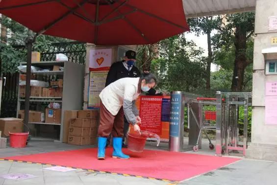 物业为业主提供代购生活用品服务,别人家的物业很贴心