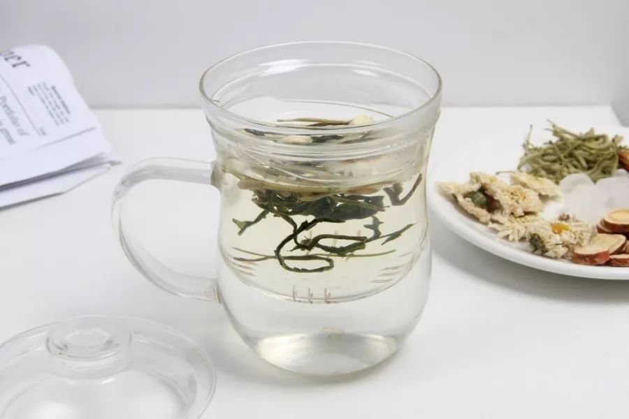 乳腺癌在化疗期间蒲公英可以喝吗,乳腺癌恢复期可以喝蒲公英茶吗