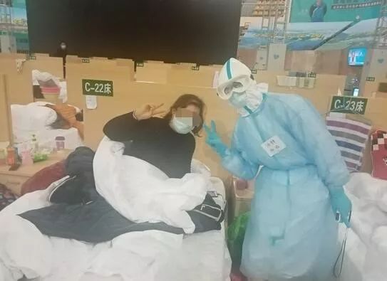 爱与温暖与我们同行,抗击疫情爱与温暖伴我们同行