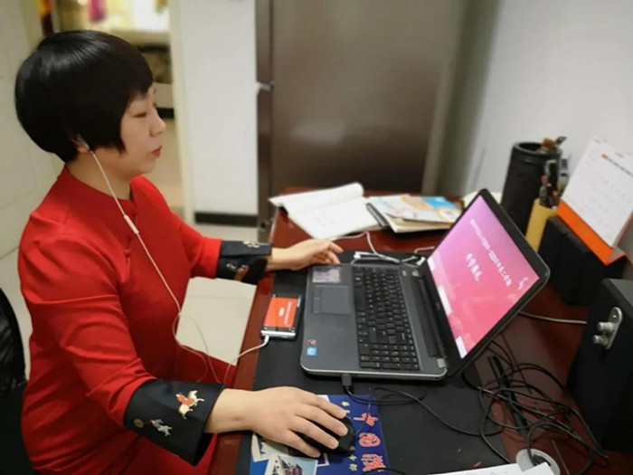 线上教学平稳有学生学习,线上教学要学新知识