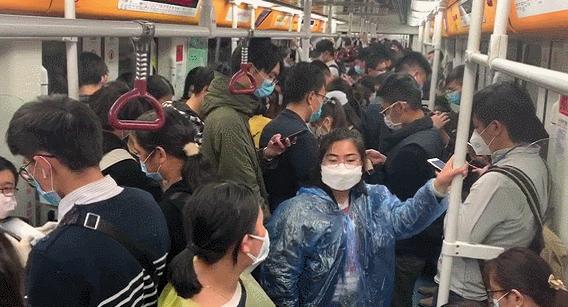 广州地铁二号线呕吐乘客,广州地铁二号线乘客呕吐