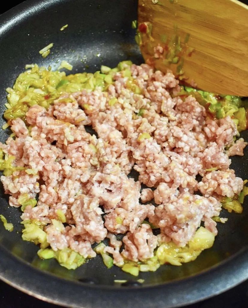 日常生活中的时尚博主,一个居家上班的博主