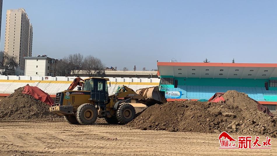 天水：南山体育场“美妆美体”正当时