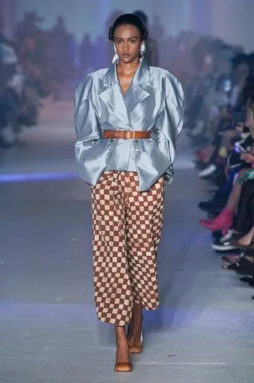 春暖花开的时候一定出门,春暖花开时再出门