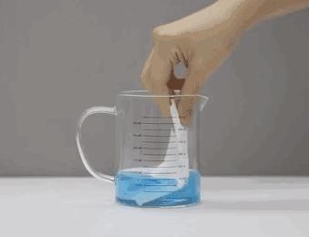 女神注意！卫生巾里可能有猫腻，千万别用错