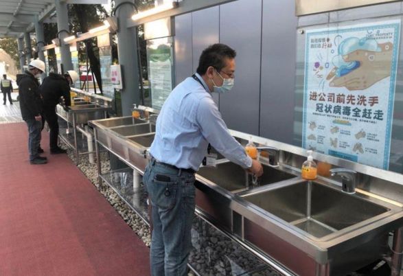 这家公司业绩两位数下滑却信心不减，松江区复工复产出现“三高”丨复工在行动