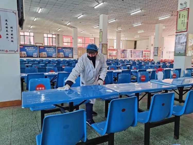 东联现代中学开学,东联和信开学