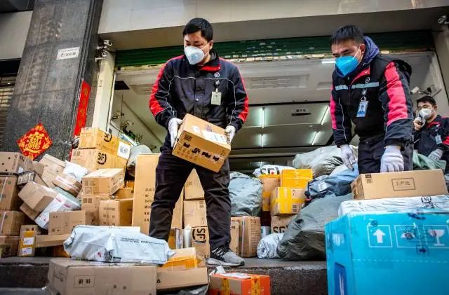 快递已入库快来取件,快递来取件了