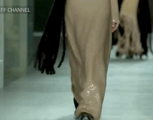 想要穿得简单又有活力感,如何穿得温柔又知性