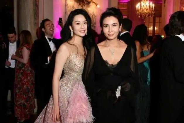 不整容不医美人真的会变吗,不整容的自然美人才是真正的美女