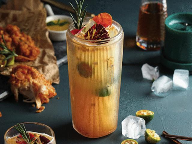 摩飞榨汁杯免费换新 (摩飞榨汁杯和气泡榨汁杯)