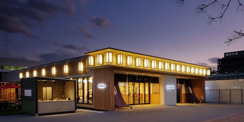 东京11层24小时餐饮娱乐楼、曼谷灵魂级社区商业、首尔梦幻级最美百货……这一季的全球网红“小商业”亮爆了