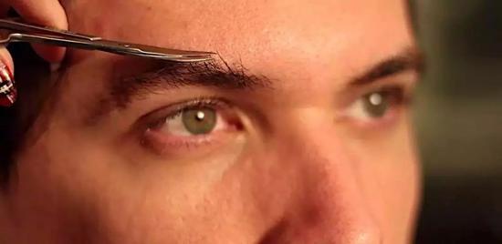 不会修眉毛怎么学,自己修眉毛怎么学