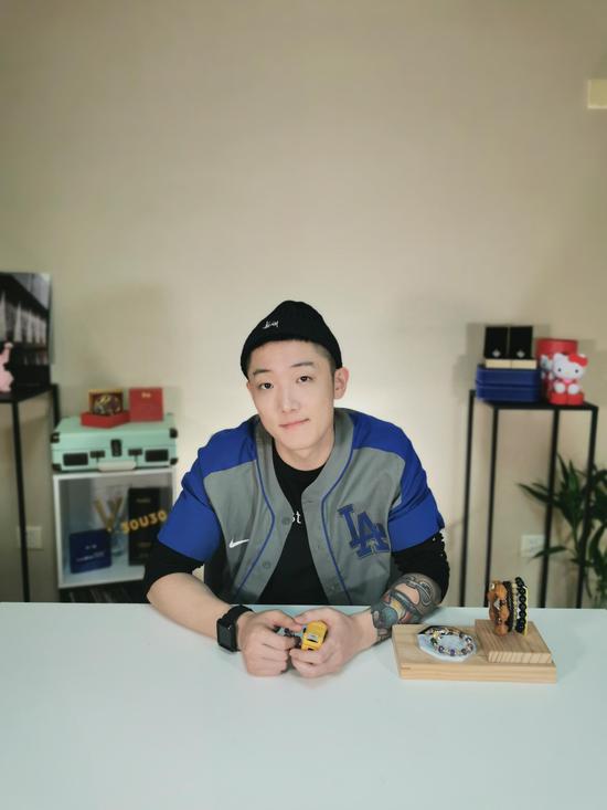 疫情下的跨职业复工：教师变主播Tony成外卖小哥