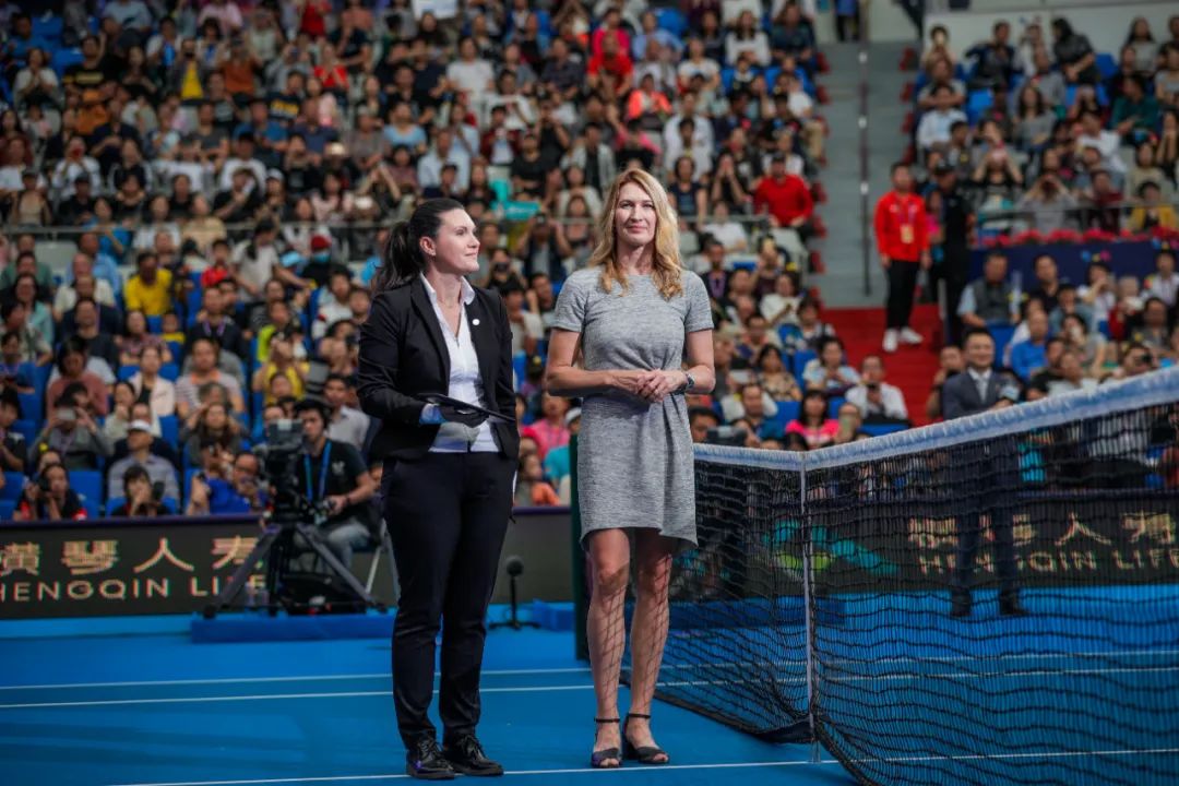 百科｜他们是网球场上的“执法者”