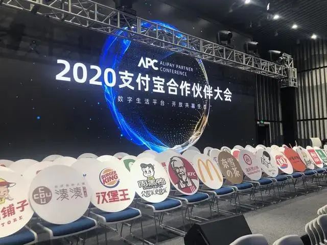 lvmh生产防疫物资,lvmh集团生产消毒液