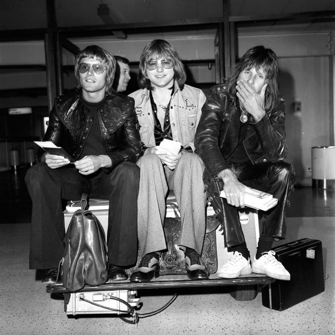 春日速递|别成天拖着笨重的行李箱到处跑了，各品牌的旅行包实用、好凹造型