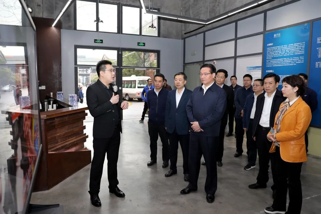 黄钦发言,黄钦谈无锡发展