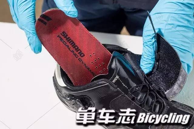 怎么样清洁鞋的表面,如何洗护鞋