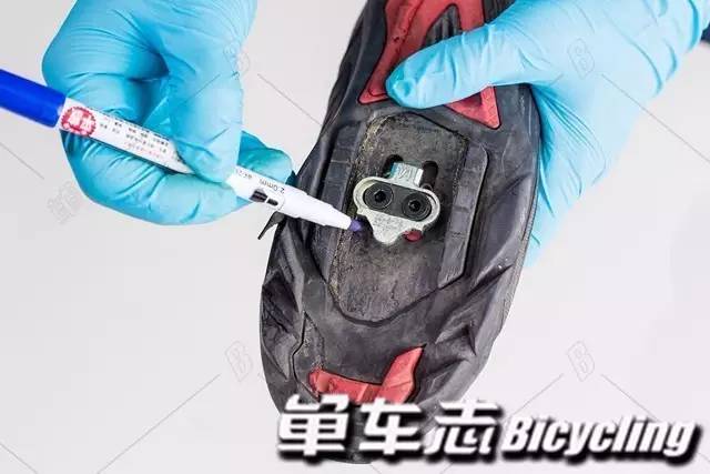 怎么样清洁鞋的表面,如何洗护鞋