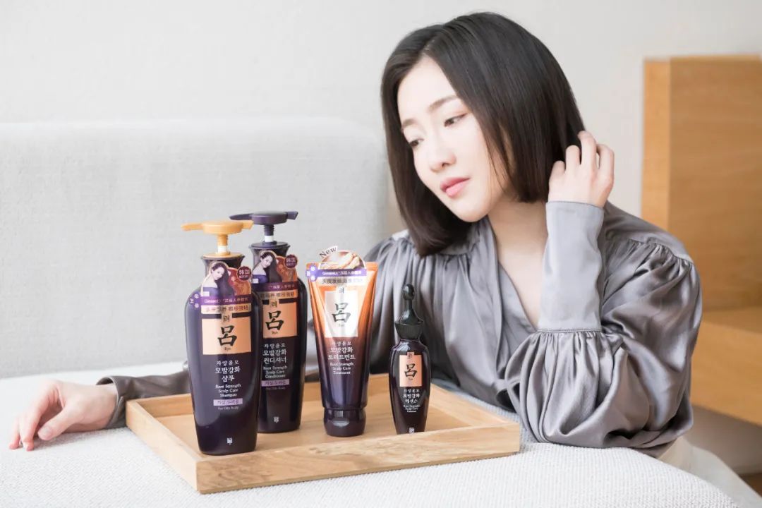 顶流模特亲测：「上镜终极*器武**，根本不靠颜值！」