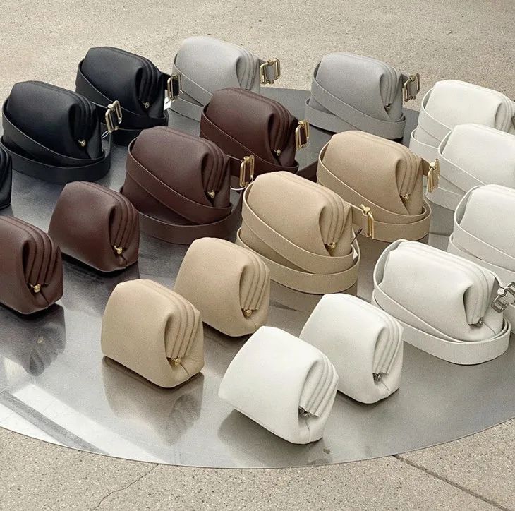 不能错过近年来大火的方头鞋,bv方头鞋推荐