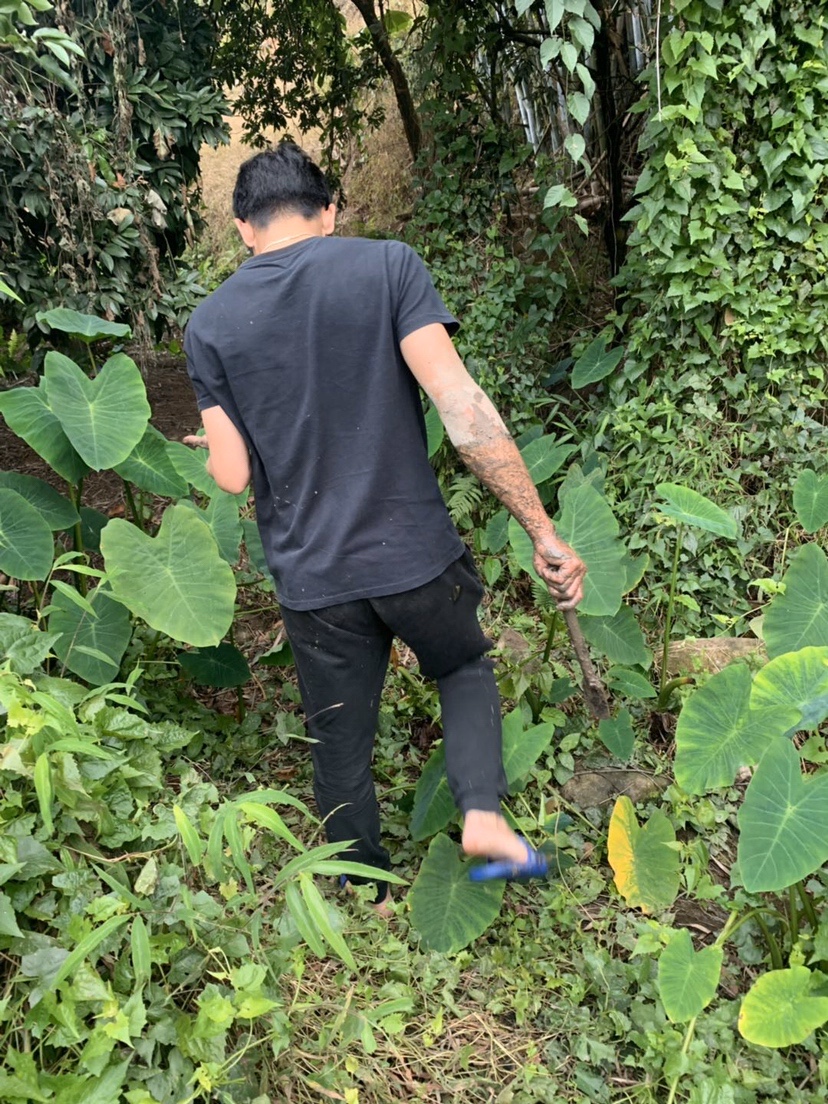 痴迷钓鱼人,钓鱼爱好者喜欢的工具