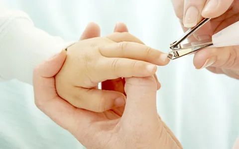 护理科普宝宝突发湿疹怎么办,宝宝湿疹护理科普