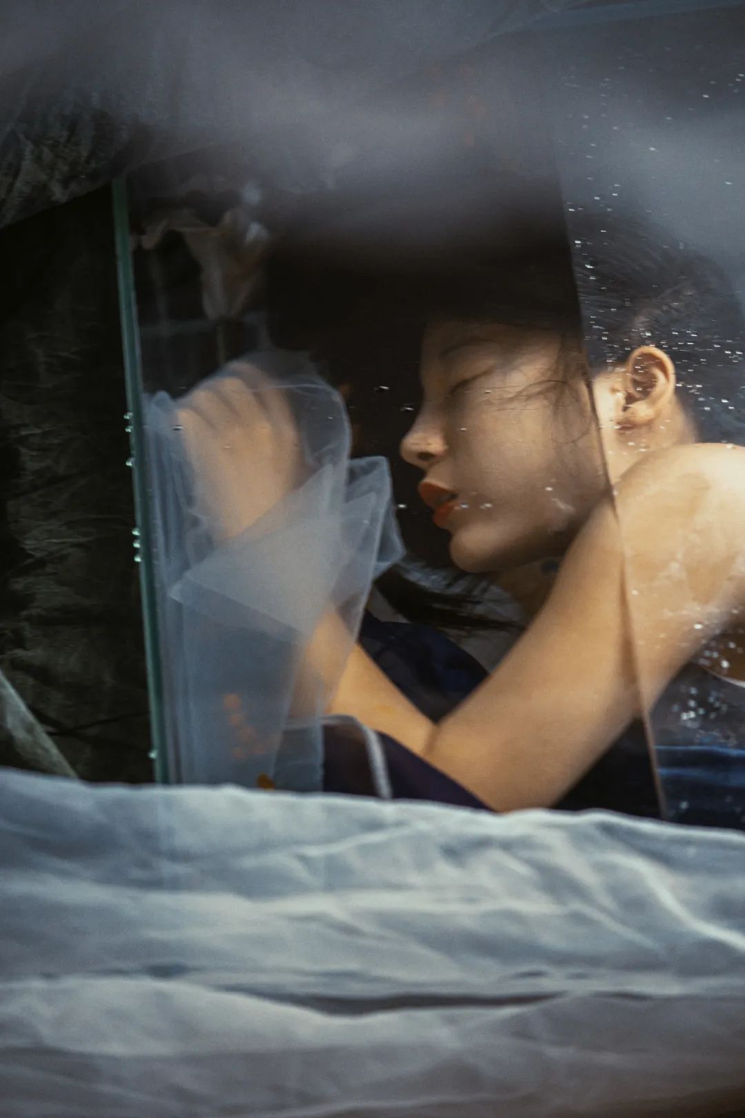 摄影师拍摄小道具,摄影师拍摄道具视频