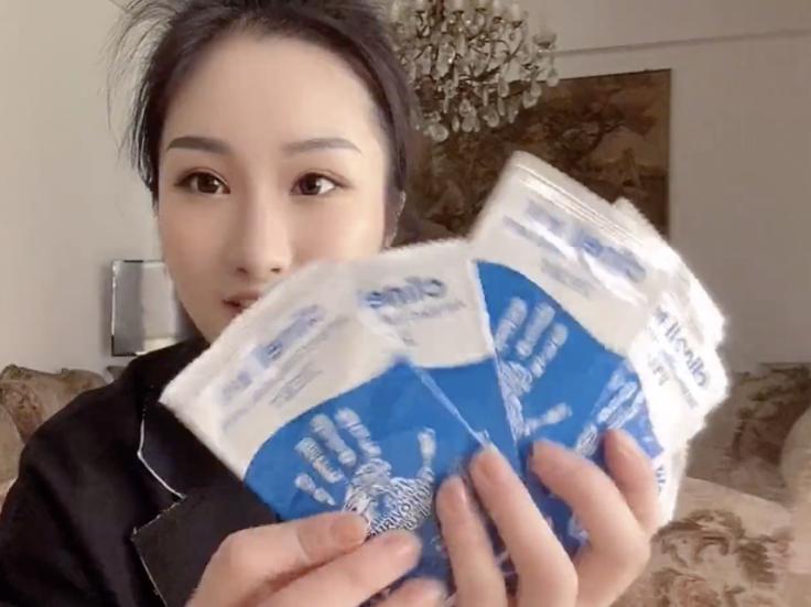 穿和服拍照配爱国歌曲,我的中国心