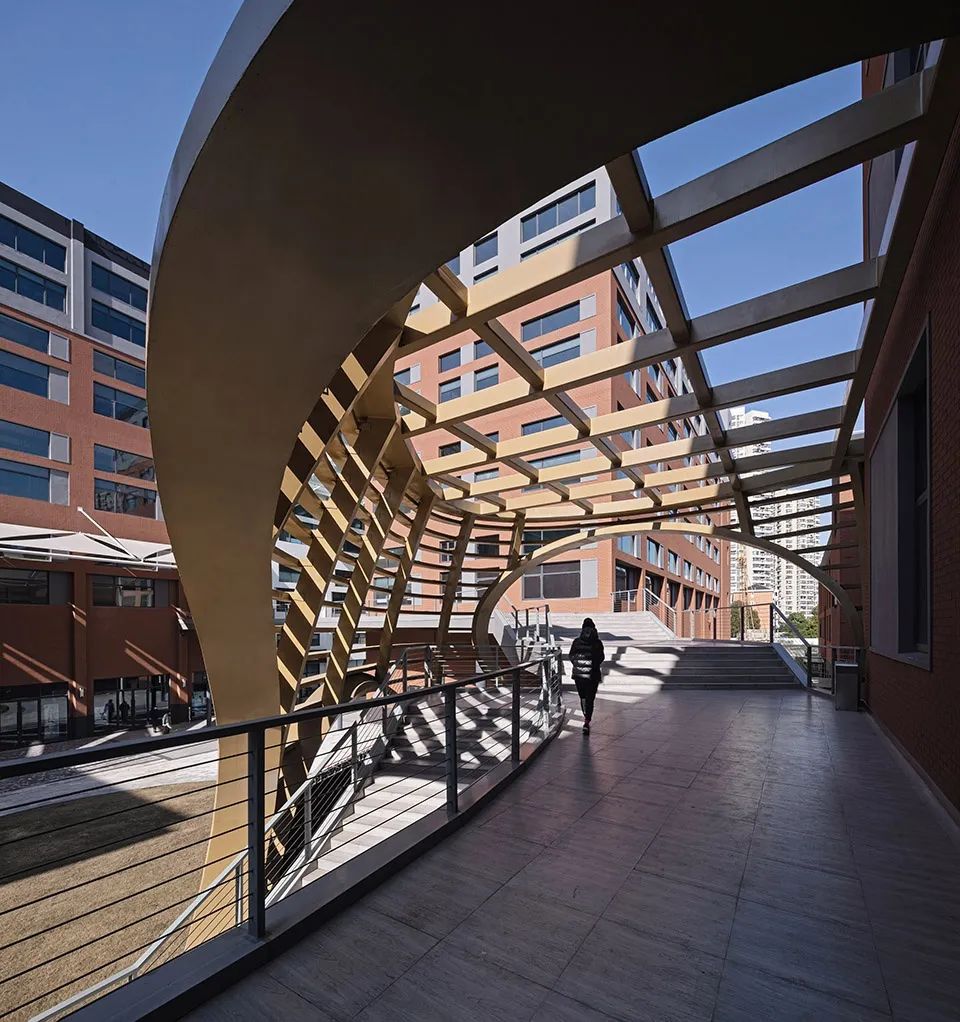 新作|工业锈址的潮流变身-NIUZONE新联地带/三益建筑设计有限公司