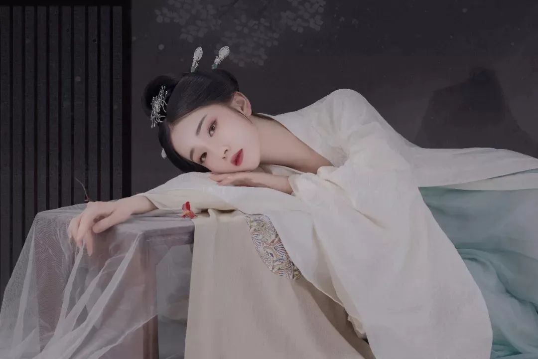 青岛古装拍摄地方推荐,上海199元拍古装摄影