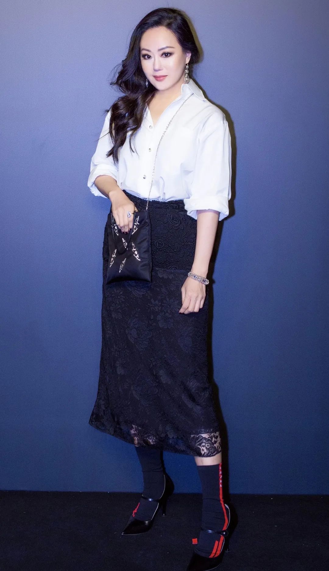 4岁逛连卡佛，13岁成香奈儿常客，她才是初代白富美