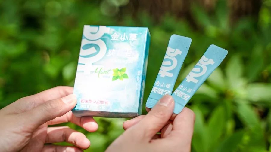 梧桐毛毛飘啊飘，谁来拯救我痒痒的嗓子？