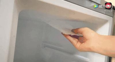 冰箱胶条发霉用小苏打,冰箱的胶条发霉难清洗教你一绝招