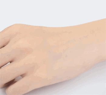 化妆伤皮肤很重吗,化妆伤皮肤