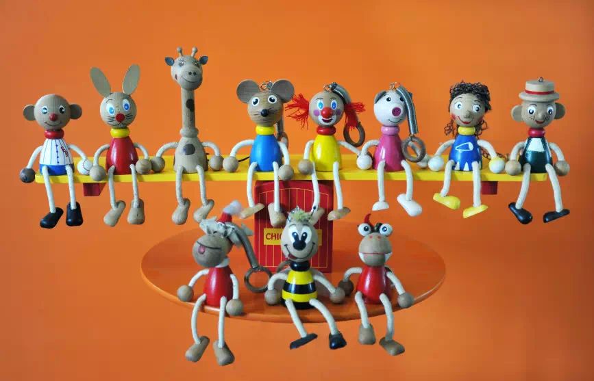 浜戝拰闈為仐,涓変唬鎵嬭壓浜虹殑鍧氭寔