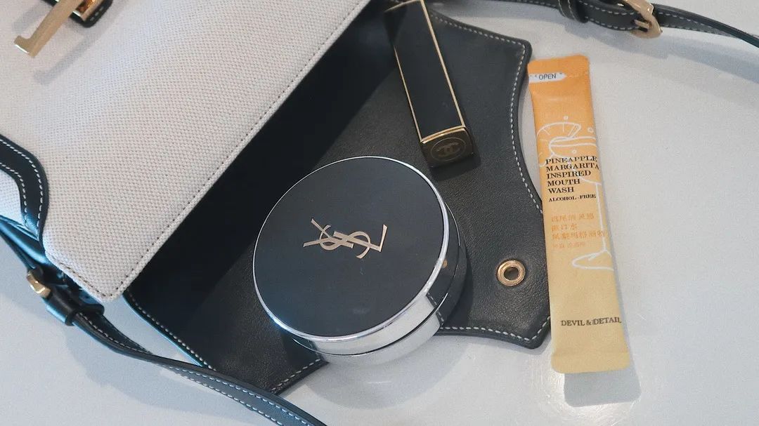 玻璃瓶水瓶1500ml空瓶,朝三暮四大水瓶图片